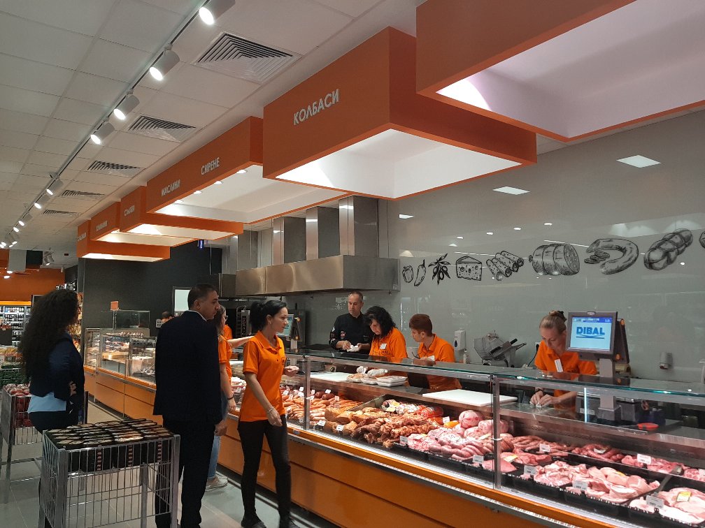 71708376_419966471991583_1121940037190025216_n (1) (1)